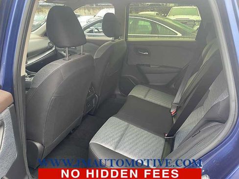 Used 2023 Nissan Rogue SV AWD/4WD image 3