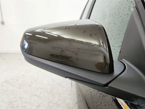 Used 2024 Chevrolet Equinox LT FWD image 18