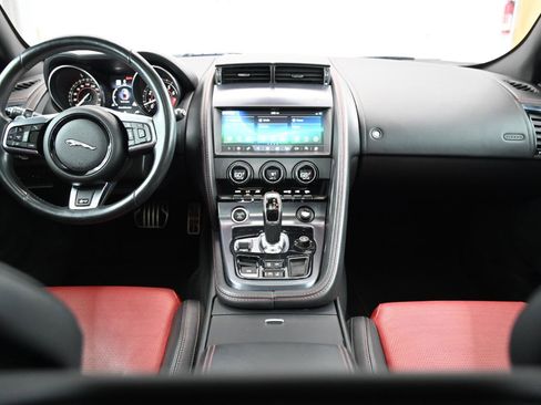Used 2019 Jaguar F-TYPE R AWD/4WD image 25