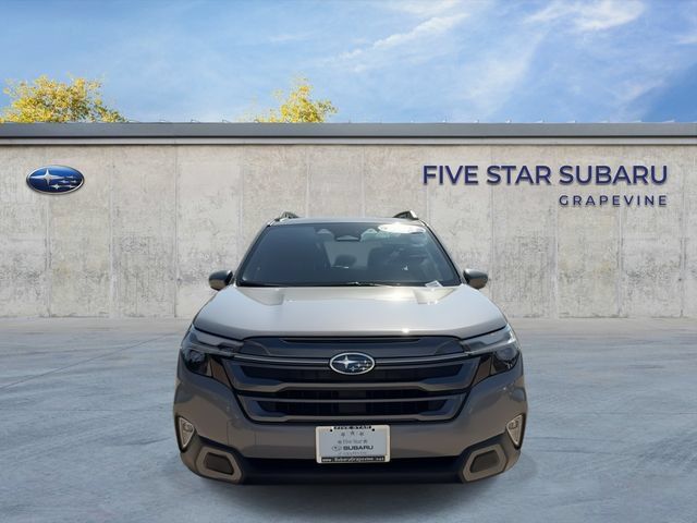 Used 2025 Subaru Forester Limited AWD/4WD image 3
