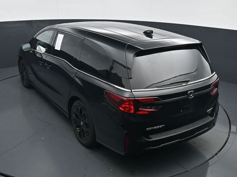 Used 2025 Honda Odyssey Sport-L image 17