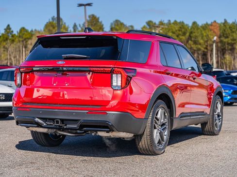 New 2026 Ford Explorer ST-Line w/ ST-Line Street Pack image 4