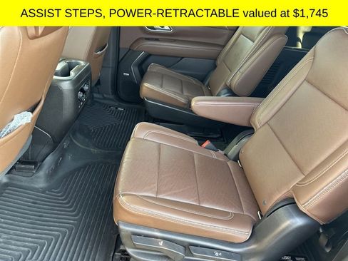 Used 2021 Chevrolet Suburban High Country image 4