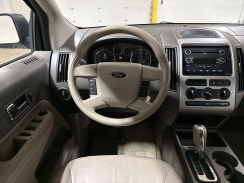 Used 2010 Ford Edge SE image 11