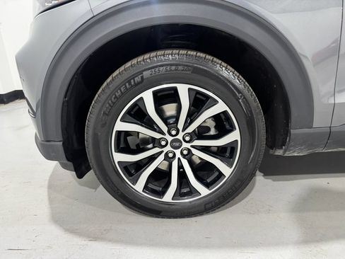 Used 2023 Ford Explorer ST-Line w/ Class IV Trailer Tow Package AWD/4WD image 9