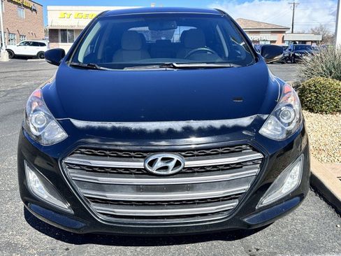 Used 2016 Hyundai Elantra GT w/ Option Group 02 image 8