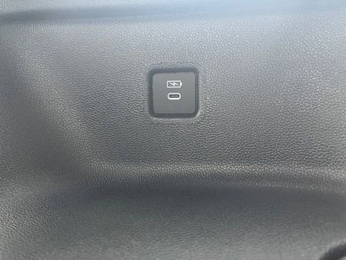 Certified 2025 Honda Pilot TrailSport image 22