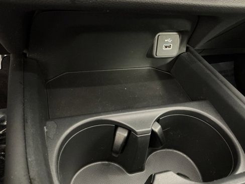 Certified 2025 Honda HR-V Sport image 25