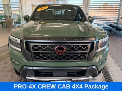 Used 2022 Nissan Frontier PRO-4X image 2