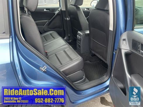 Used 2017 Volkswagen Tiguan S image 16
