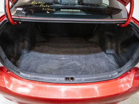 Used 2011 Toyota Corolla LE image 27