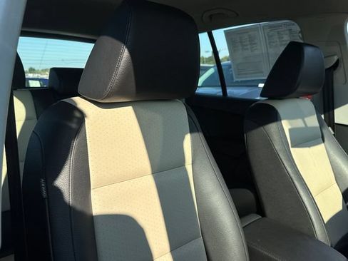Used 2017 Volkswagen Tiguan S AWD/4WD image 23