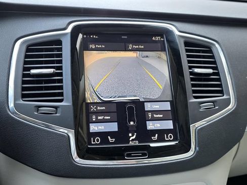 Used 2017 Volvo XC90 T6 Momentum w/ Vision Package AWD/4WD image 17