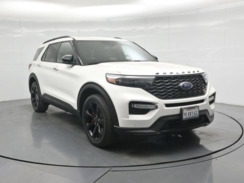 Certified 2023 Ford Explorer ST w/ Equipment Group 401A AWD/4WD image 43