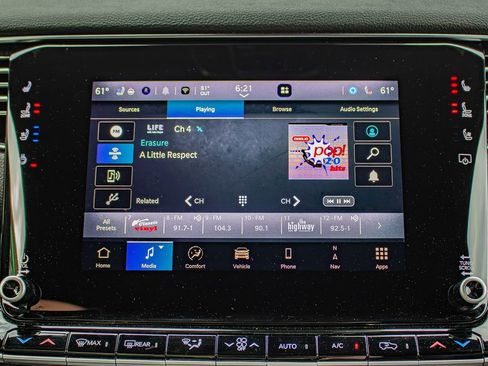 Used 2024 Jeep Wagoneer Series II w/ Flexible Seating Group AWD/4WD image 28