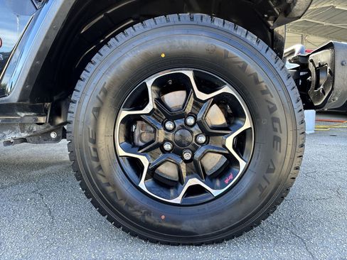 Used 2020 Jeep Wrangler Unlimited Rubicon w/ Quick Order Package 28Y Recon AWD/4WD image 18