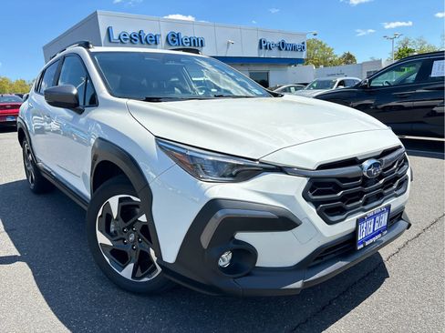 Used 2024 Subaru Crosstrek 2.5i Limited w/ Crosstrek Mirror Package AWD/4WD image 2