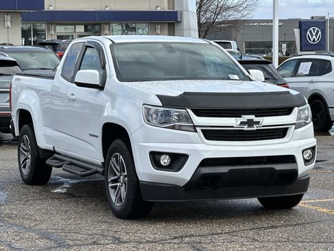 Certified 2020 Chevrolet Colorado W/T w/ Custom Special Edition image 6