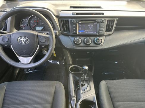 Used 2016 Toyota RAV4 LE FWD image 27