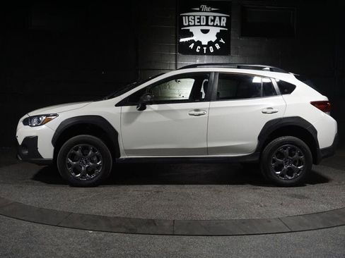 Used 2022 Subaru Crosstrek 2.5i Sport w/ Moonroof Package image 2