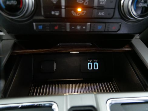 Used 2016 Ford F150 Lariat w/ Equipment Group 502A Luxury image 30