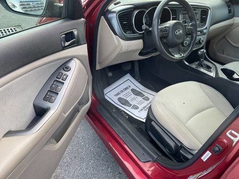 Used 2015 Kia Optima LX image 8