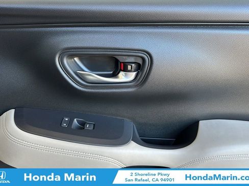 Certified 2025 Honda HR-V LX image 22