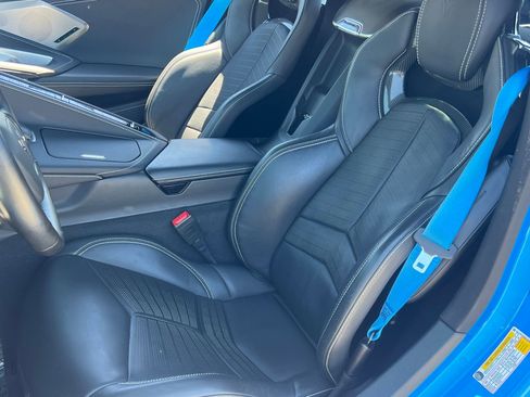 Used 2021 Chevrolet Corvette Stingray Preferred Cpe w/ Z51 Performance Package RWD image 4