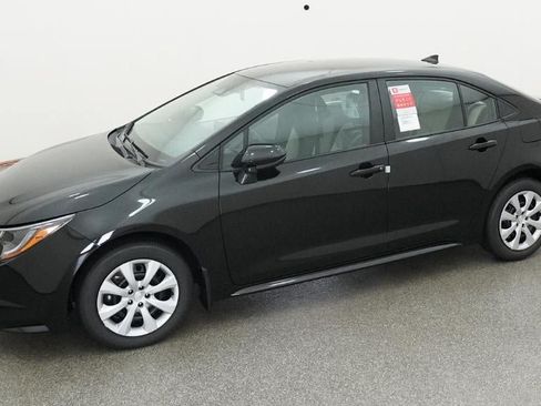 New 2026 Toyota Corolla LE FWD image 2