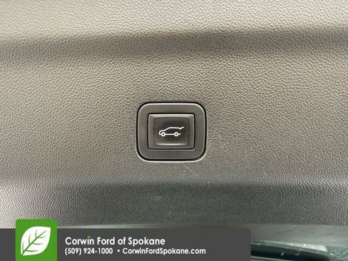 Used 2024 GMC Yukon XL SLT image 21