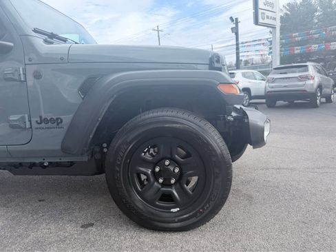 New 2026 Jeep Gladiator Sport image 6