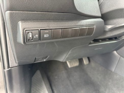 Certified 2024 Toyota Corolla SE image 27