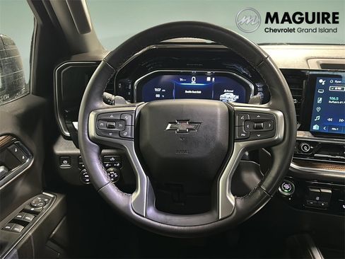 Used 2023 Chevrolet Silverado 1500 RST image 5