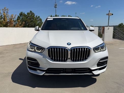 Used 2023 BMW X5 xDrive45e w/ Executive Package AWD/4WD image 6