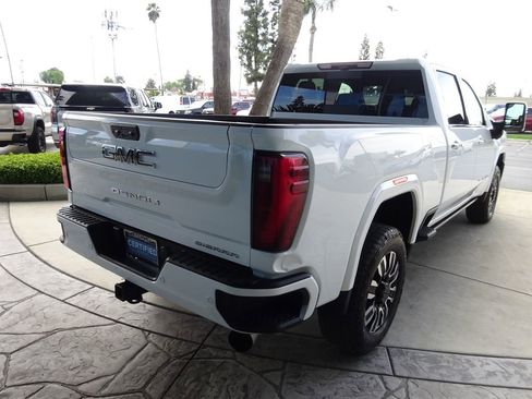 Certified 2024 GMC Sierra 2500 Denali Ultimate image 14