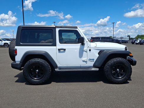 Used 2020 Jeep Wrangler Sport AWD/4WD image 7