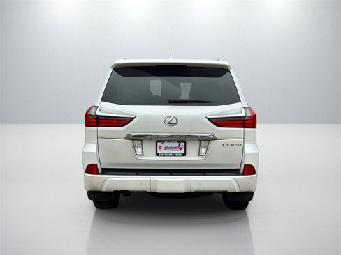 Used 2017 Lexus LX 570 4WD image 6