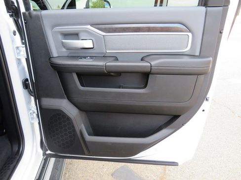 New 2022 RAM 3500 SLT w/ Quick Order Package 2YG SLT image 60