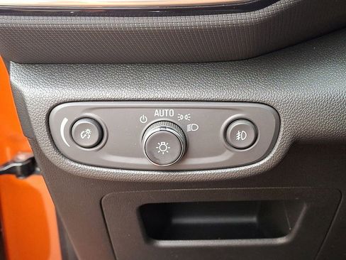 Used 2023 Chevrolet TrailBlazer LT w/ Convenience Package image 23