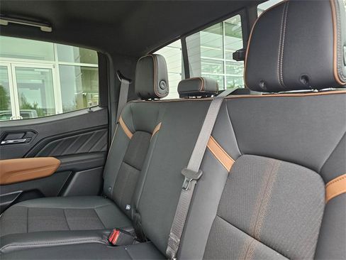 New 2025 GMC Canyon AT4 image 16