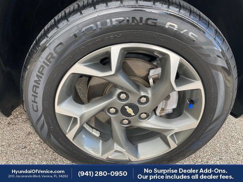 Used 2024 Chevrolet Trax LT FWD image 20