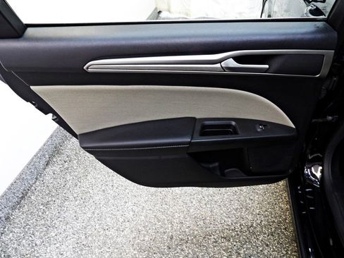 Used 2018 Ford Fusion S FWD image 9