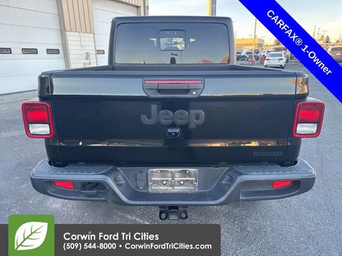 Used 2020 Jeep Gladiator Sport w/ Quick Order Package 24S image 9