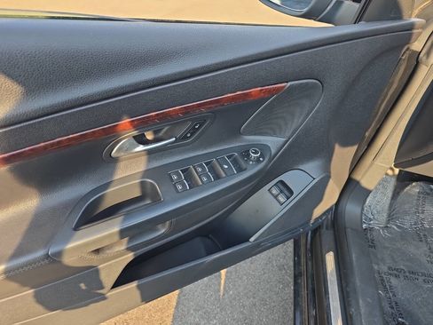 Used 2012 Volkswagen Eos Lux image 21