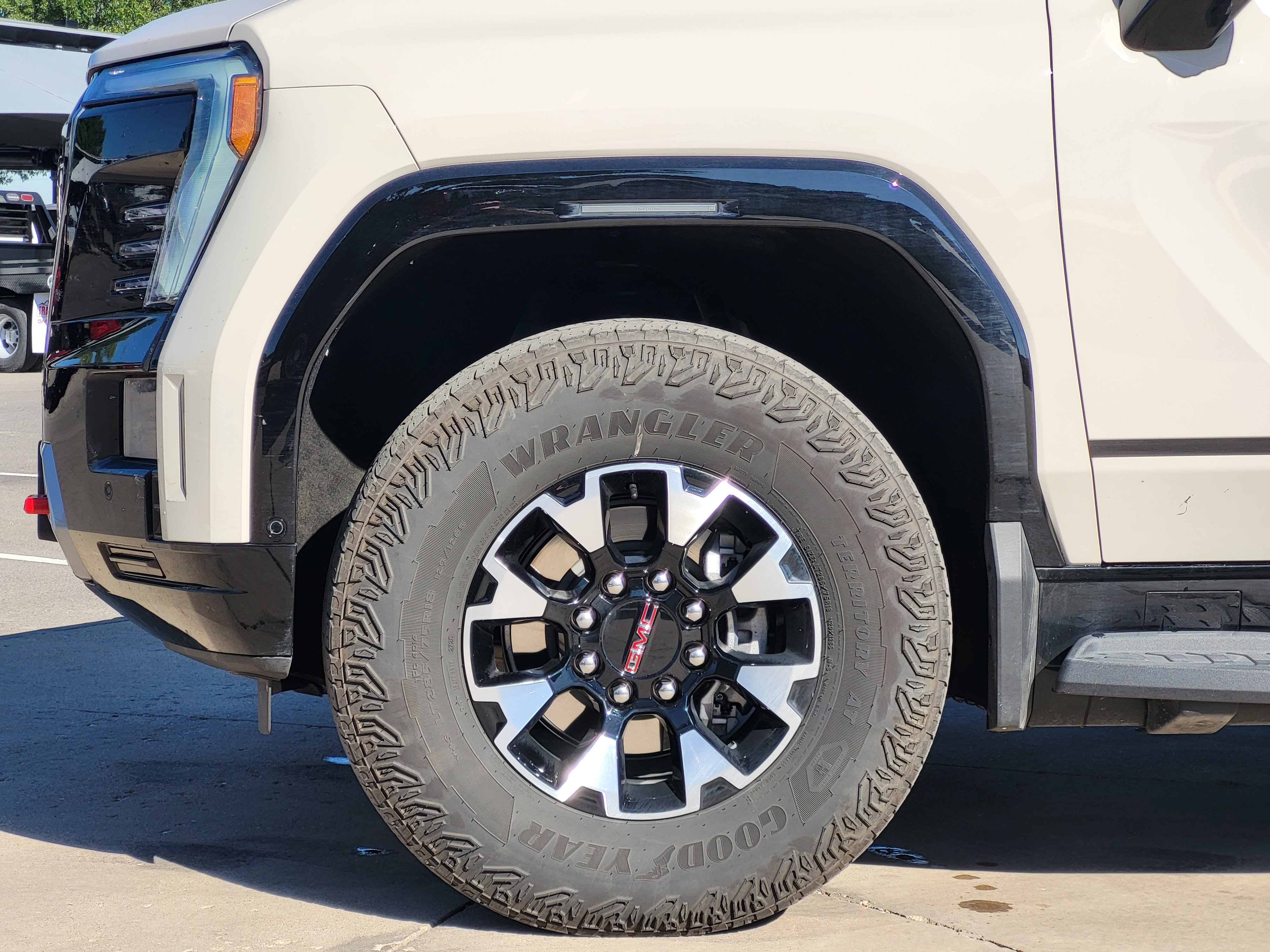 Used 2026 GMC Sierra EV AT4 w/ AT4 Premium Package AWD/4WD image 10