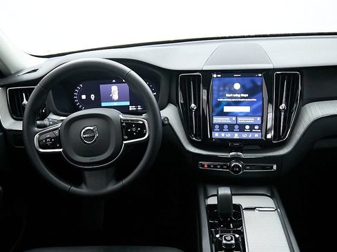Certified 2025 Volvo XC60 T8 Plus w/ Protection Package Premier AWD/4WD image 24