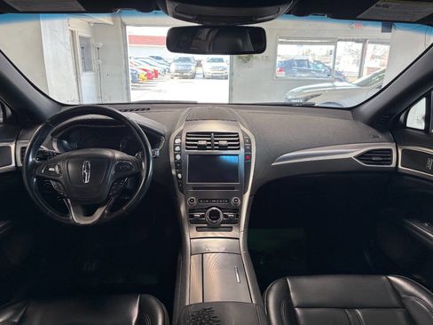 Used 2020 Lincoln MKZ FWD image 13