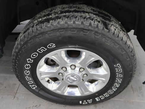 Used 2024 RAM 2500 Big Horn w/ Sport Appearance Package image 3