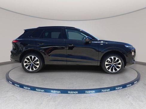New 2026 Audi Q3 quattro 2.0T AWD/4WD image 4