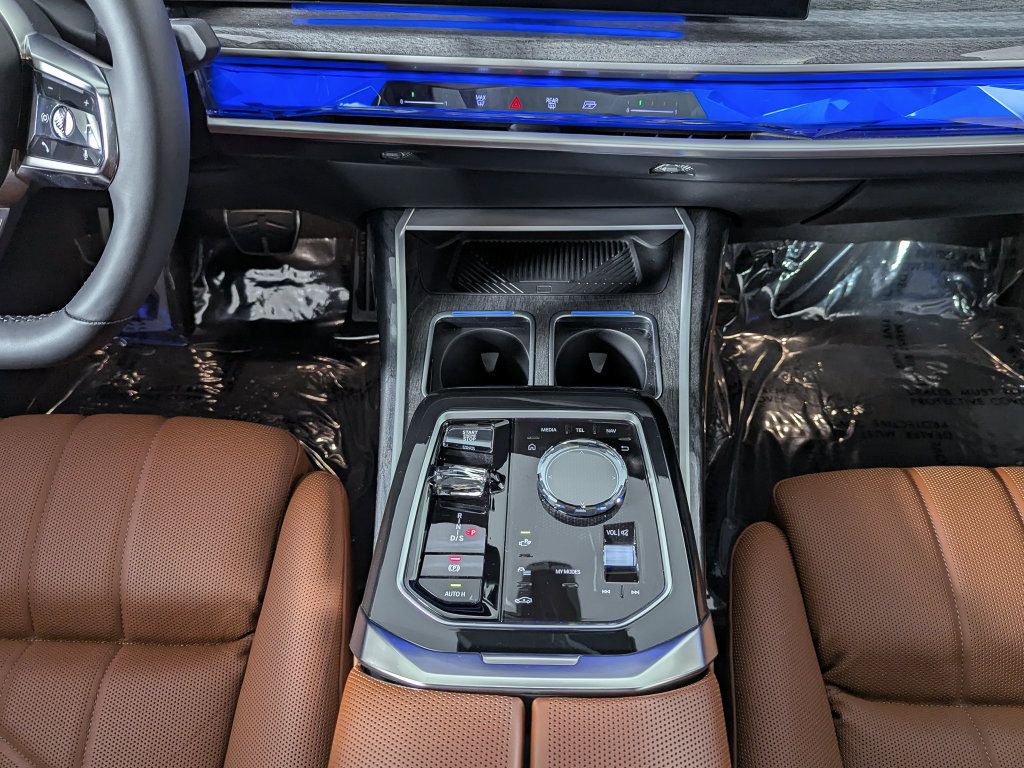 Certified 2023 BMW 740i RWD image 45